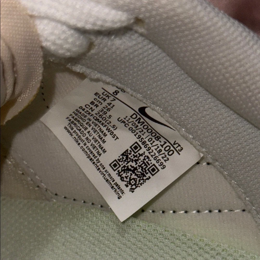 Nike‎ White and Black Classic Sneakers Nike Air Max Pre-Day White Photon Dust